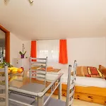 Holiday home Kuca Orhidea