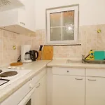 Holiday home Kuca Orhidea *