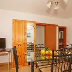 Holiday home Kuca Orhidea *