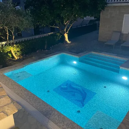 Holiday home Kuca Orhidea