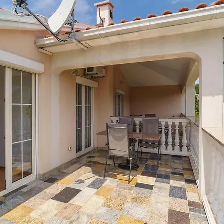 Nyaraló Kuca Orhidea