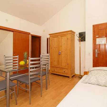 Nyaraló Kuca Orhidea Crikvenica