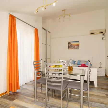 Holiday home Kuca Orhidea Crikvenica