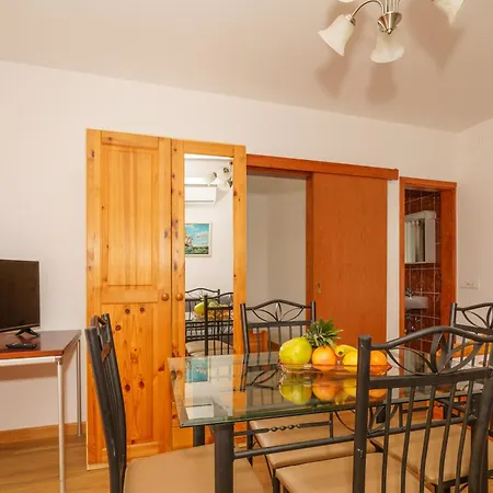 Holiday home Kuca Orhidea *